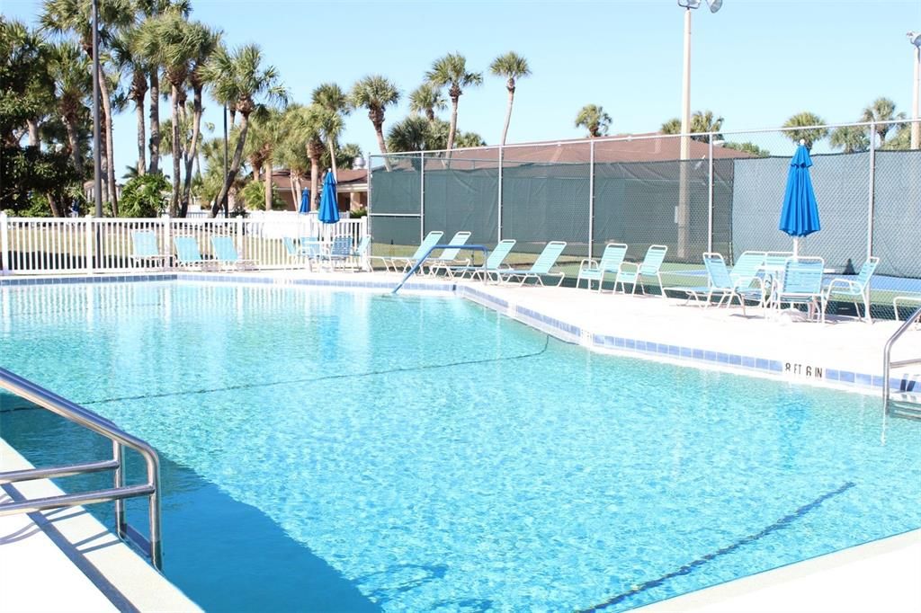 For Sale: $162,000 (2 beds, 2 baths, 1256 Square Feet)