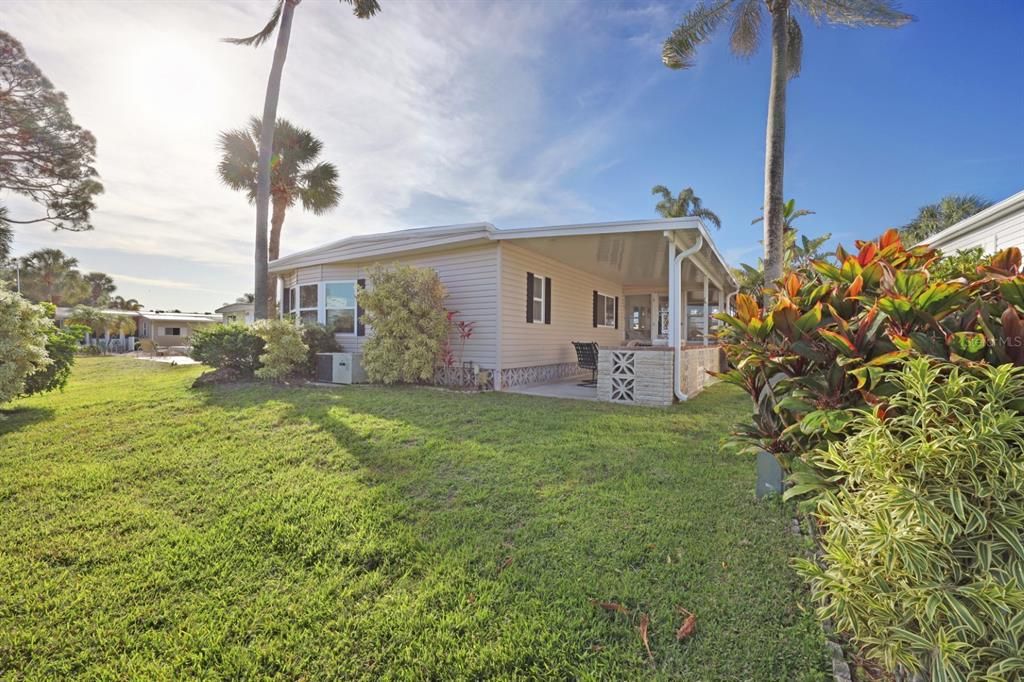 For Sale: $162,000 (2 beds, 2 baths, 1256 Square Feet)