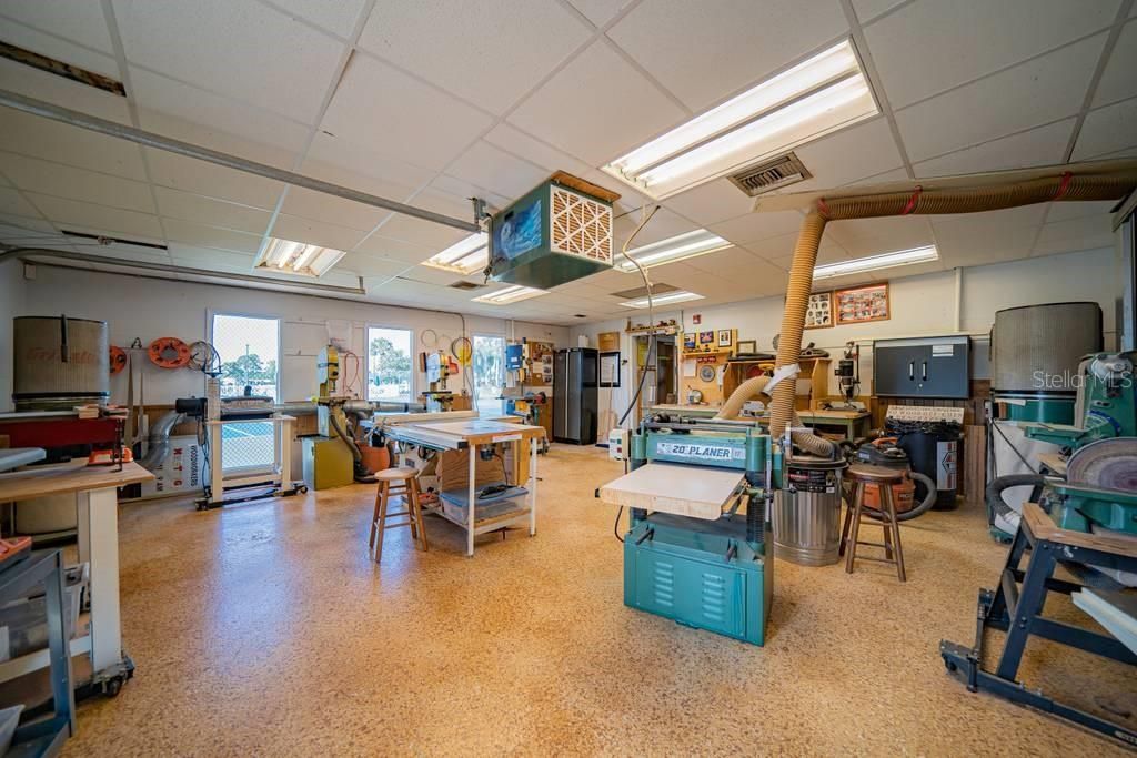 For Sale: $162,000 (2 beds, 2 baths, 1256 Square Feet)