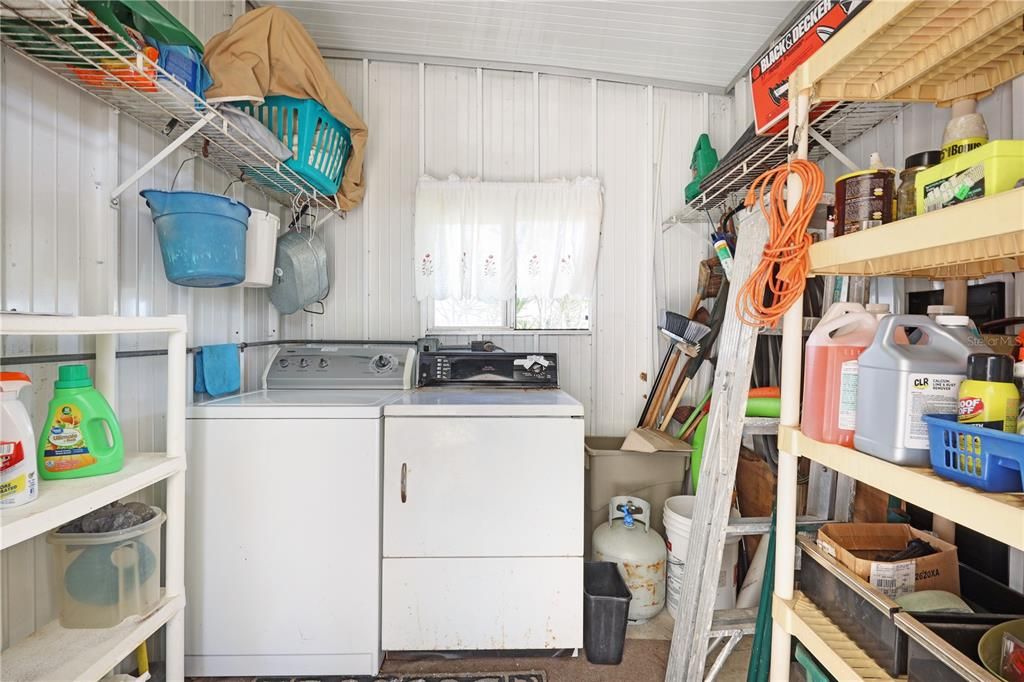 For Sale: $162,000 (2 beds, 2 baths, 1256 Square Feet)