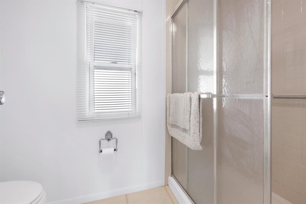 For Sale: $162,000 (2 beds, 2 baths, 1256 Square Feet)