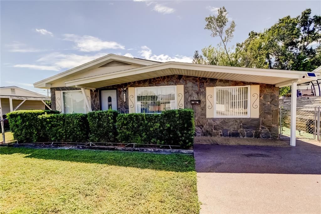 Recently Sold: $209,000 (1 beds, 1 baths, 794 Square Feet)