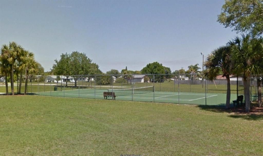 出租: $1,800 (3 贝兹, 2 浴室, 1296 平方英尺)