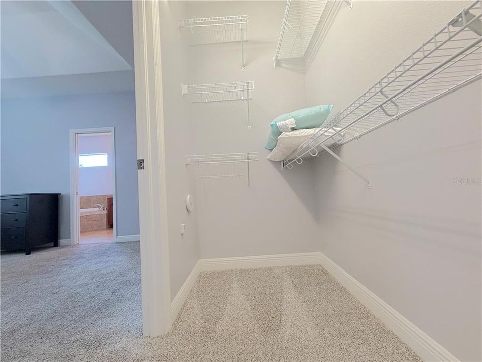 For Rent: $3,299 (3 beds, 2 baths, 1699 Square Feet)