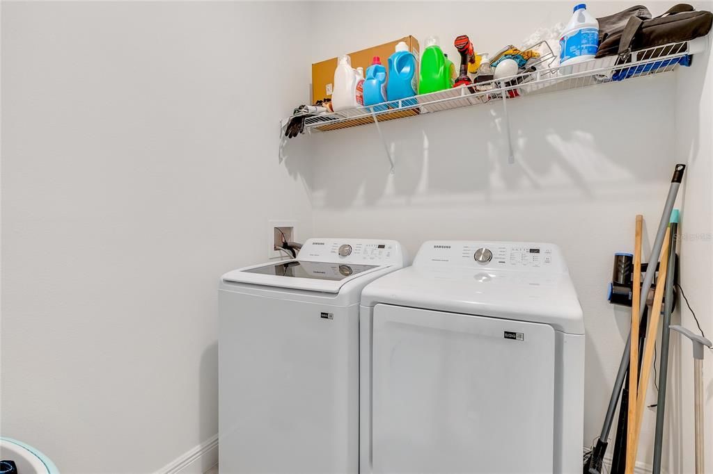 For Sale: $319,000 (4 beds, 2 baths, 1580 Square Feet)