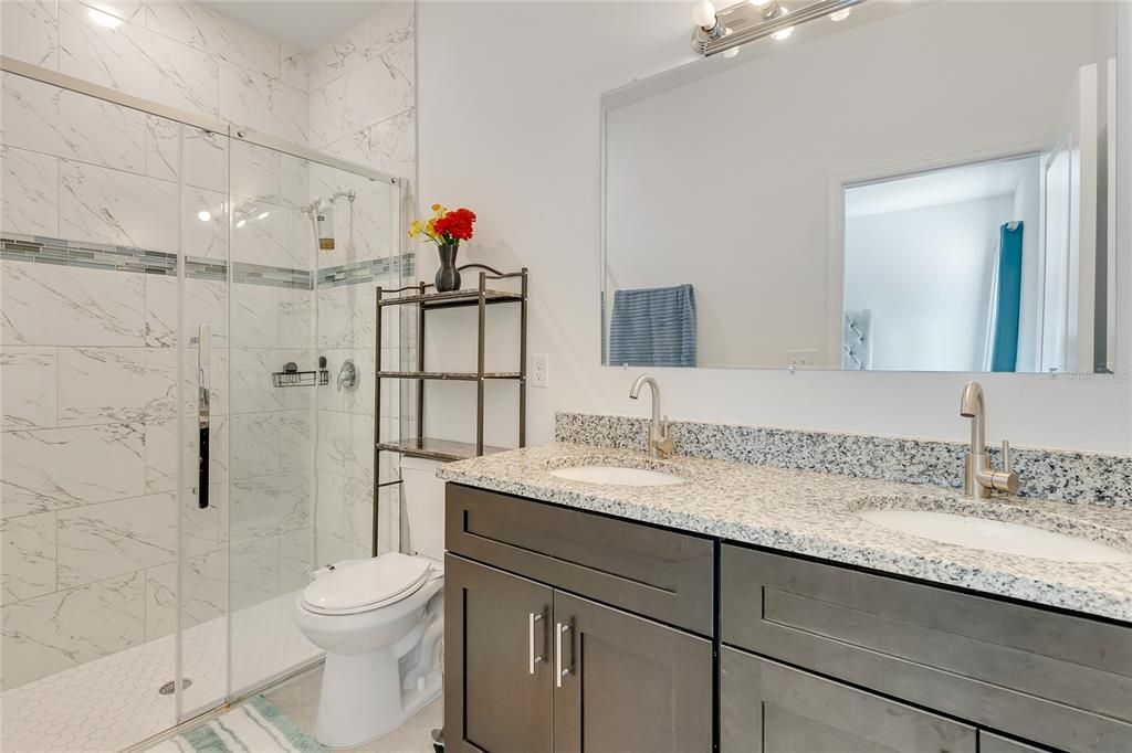 For Sale: $319,000 (4 beds, 2 baths, 1580 Square Feet)