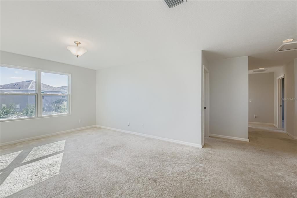 For Sale: $425,000 (5 beds, 3 baths, 2607 Square Feet)