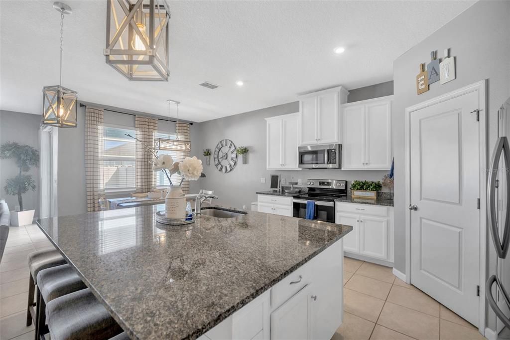 For Sale: $455,000 (4 beds, 2 baths, 2043 Square Feet)