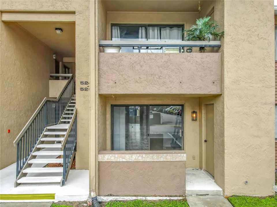 For Sale: $248,900 (2 beds, 2 baths, 1048 Square Feet)