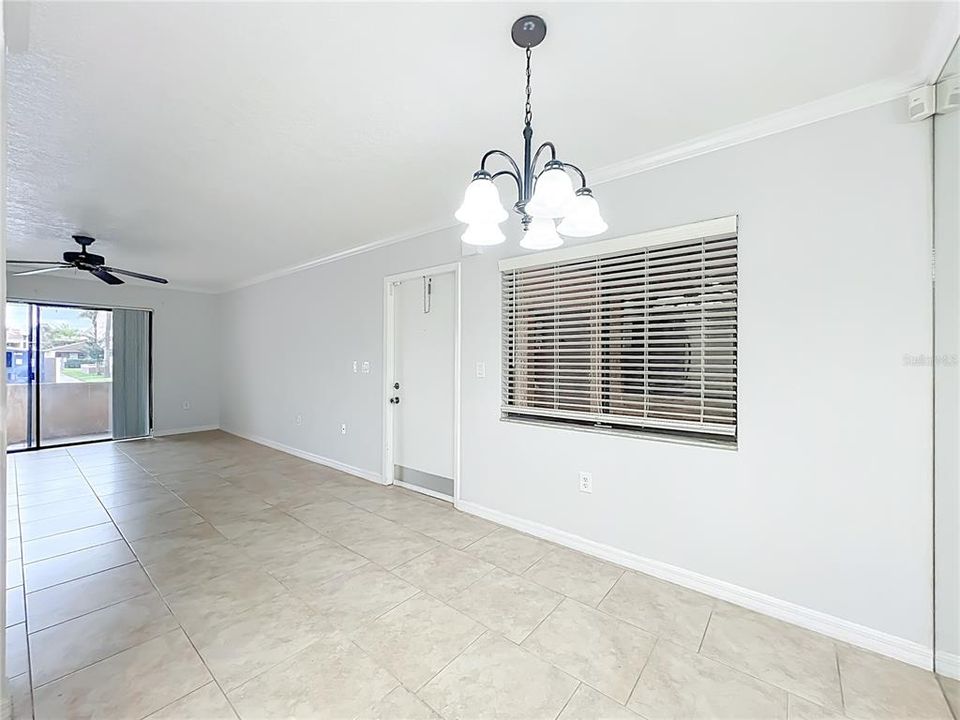 For Sale: $248,900 (2 beds, 2 baths, 1048 Square Feet)