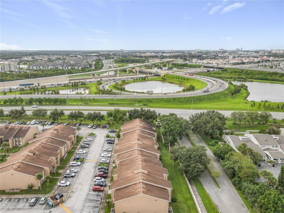 For Sale: $248,900 (2 beds, 2 baths, 1048 Square Feet)