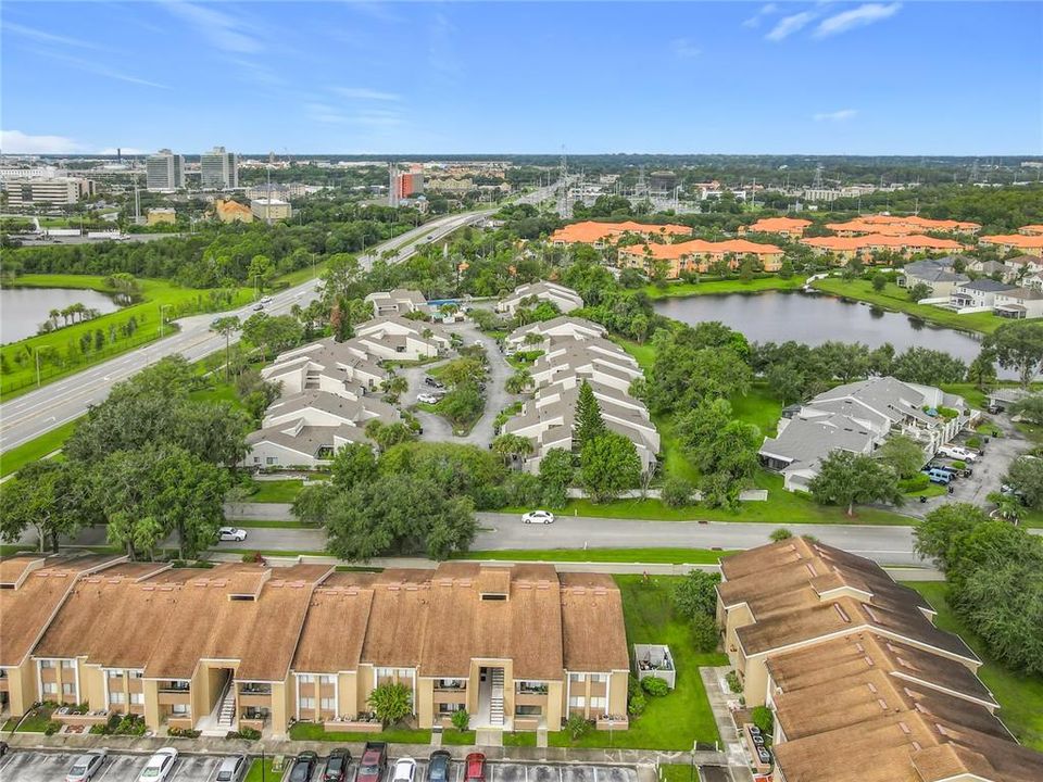 For Sale: $248,900 (2 beds, 2 baths, 1048 Square Feet)