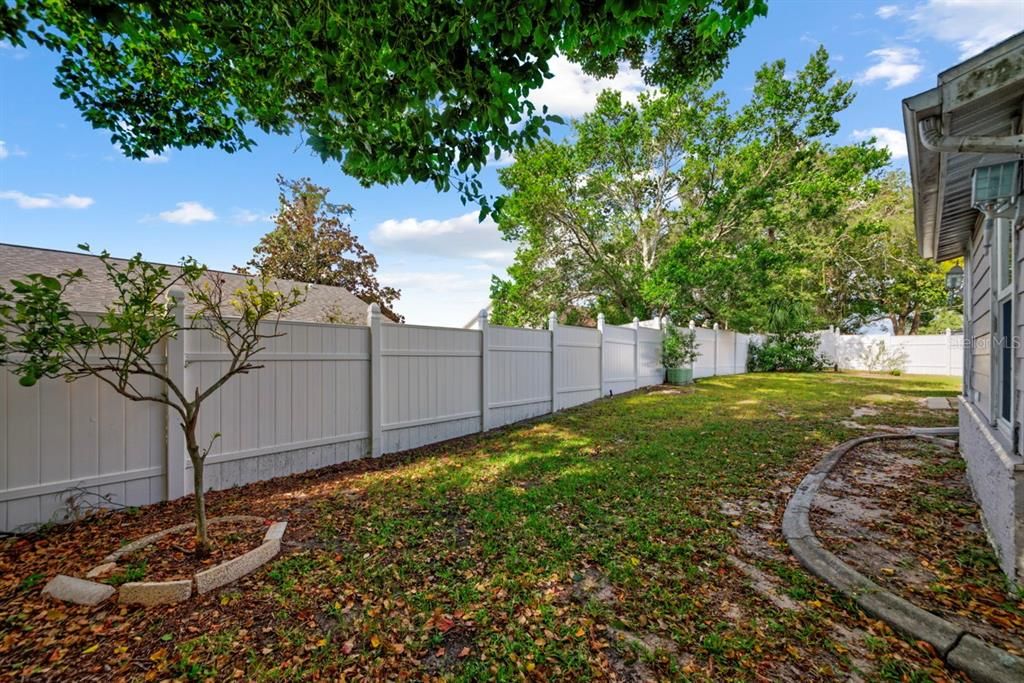 En Venta: $356,628 (3 camas, 2 baños, 2240 Pies cuadrados)