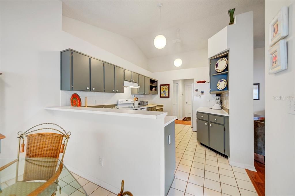 En Venta: $356,628 (3 camas, 2 baños, 2240 Pies cuadrados)