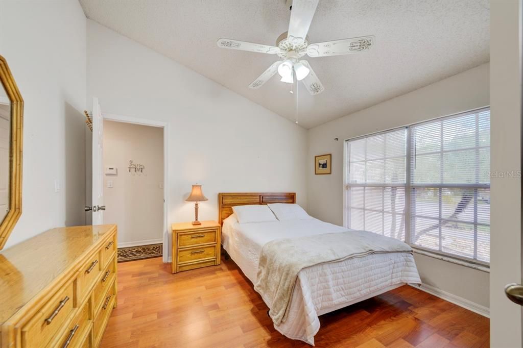 En Venta: $356,628 (3 camas, 2 baños, 2240 Pies cuadrados)