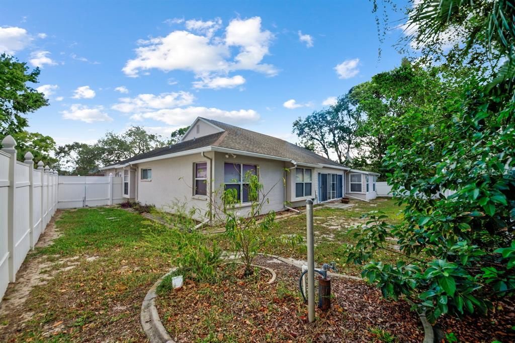 En Venta: $356,628 (3 camas, 2 baños, 2240 Pies cuadrados)