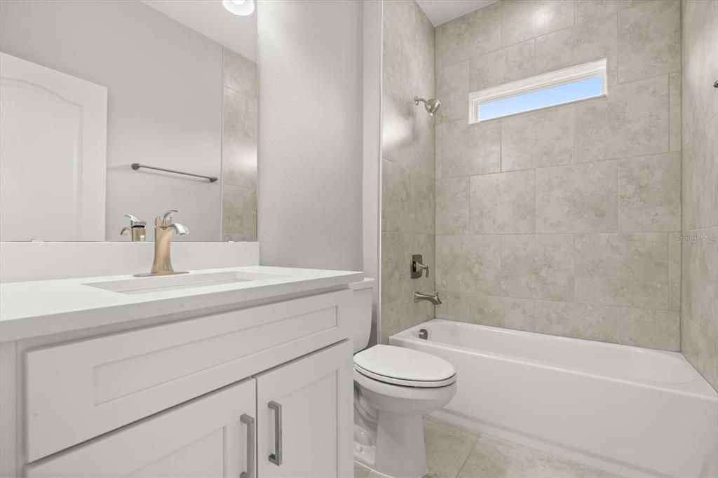 For Sale: $399,900 (4 beds, 3 baths, 2092 Square Feet)