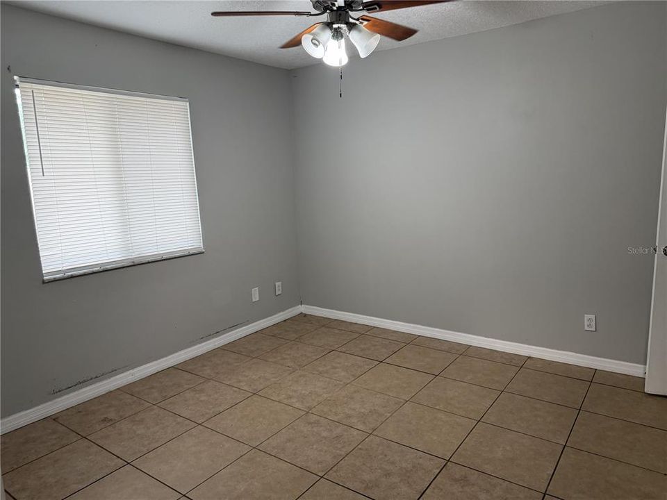 Active With Contract: $1,495 (2 beds, 2 baths, 934 Square Feet)
