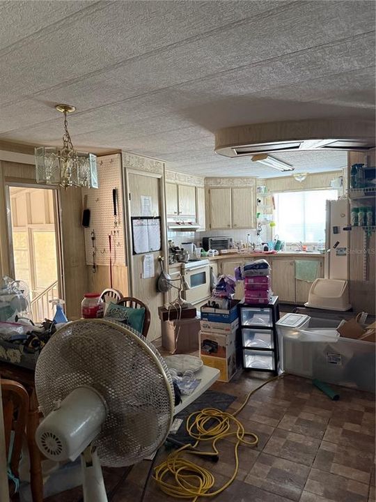 На продажу: $60,000 (2 спален, 2 ванн, 1056 Квадратных фут)