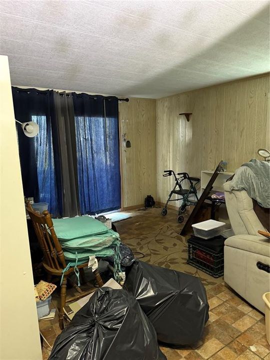 На продажу: $60,000 (2 спален, 2 ванн, 1056 Квадратных фут)