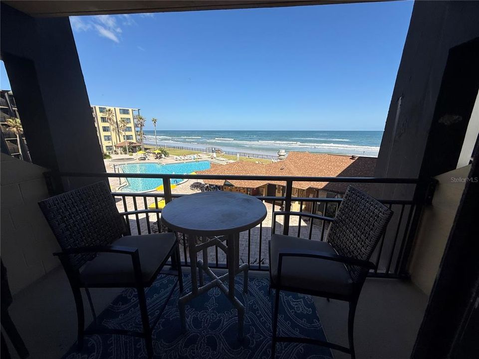 待售: $179,900 (0 贝兹, 1 浴室, 402 平方英尺)