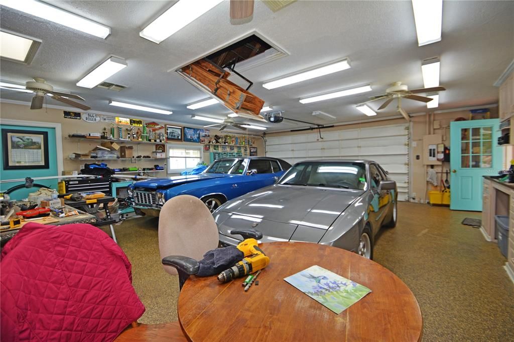 合同活跃: $445,000 (3 贝兹, 2 浴室, 1737 平方英尺)