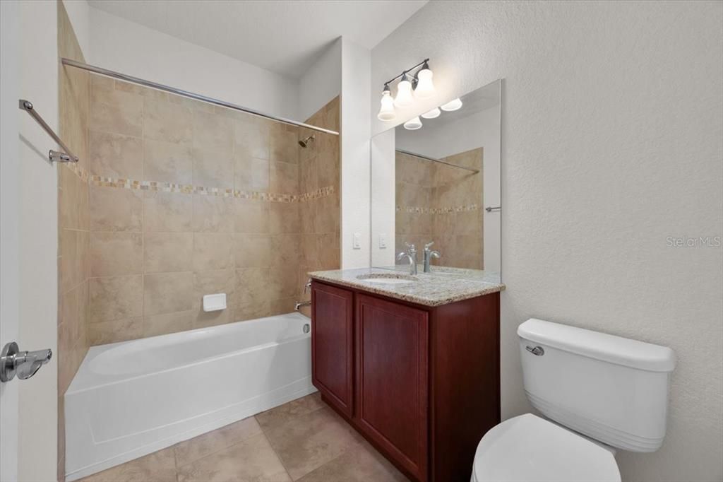 待售: $213,900 (2 贝兹, 2 浴室, 1536 平方英尺)