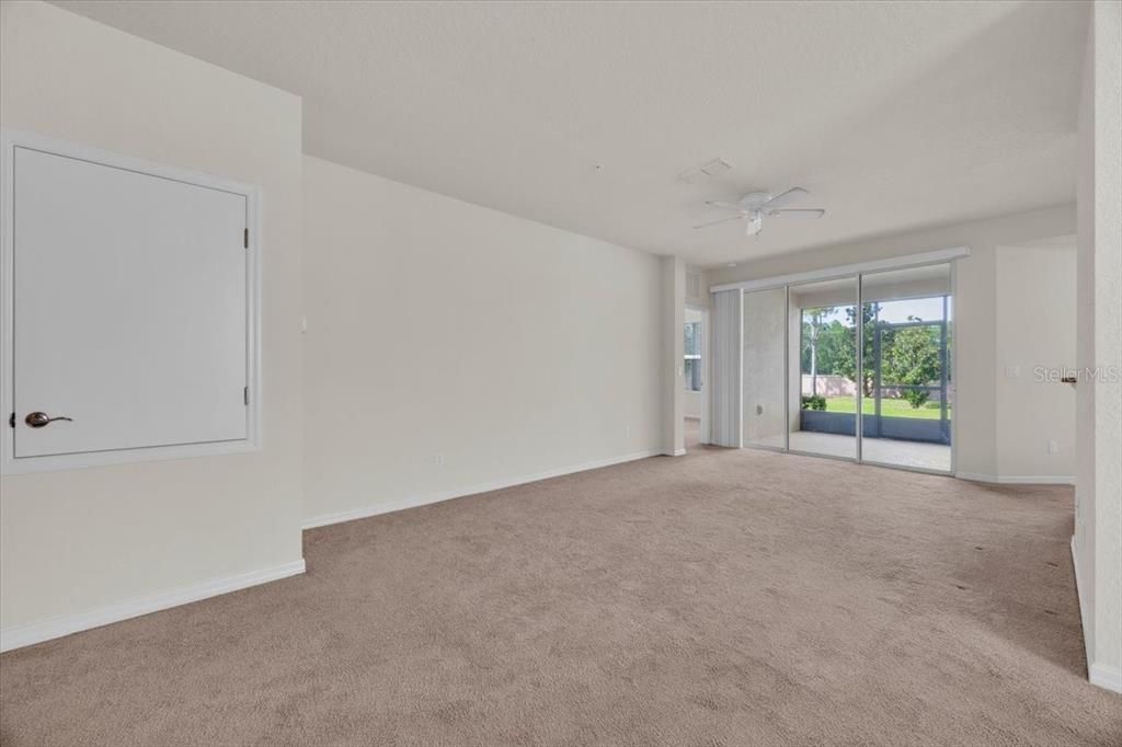 待售: $213,900 (2 贝兹, 2 浴室, 1536 平方英尺)