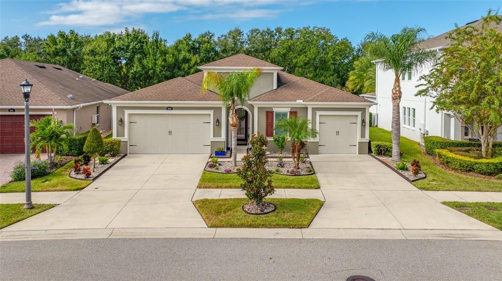 Recently Sold: $864,000 (4 beds, 3 baths, 2613 Square Feet)