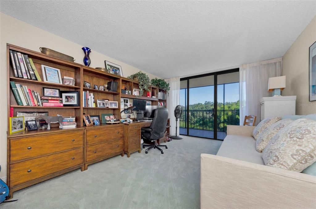 En Venta: $349,000 (2 camas, 2 baños, 1310 Pies cuadrados)