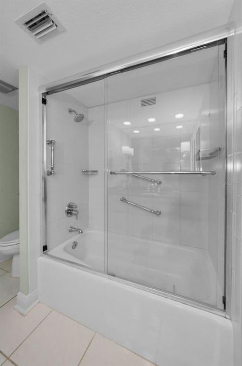 En Venta: $349,000 (2 camas, 2 baños, 1310 Pies cuadrados)