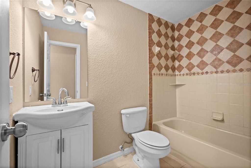 For Sale: $297,500 (3 beds, 2 baths, 1445 Square Feet)