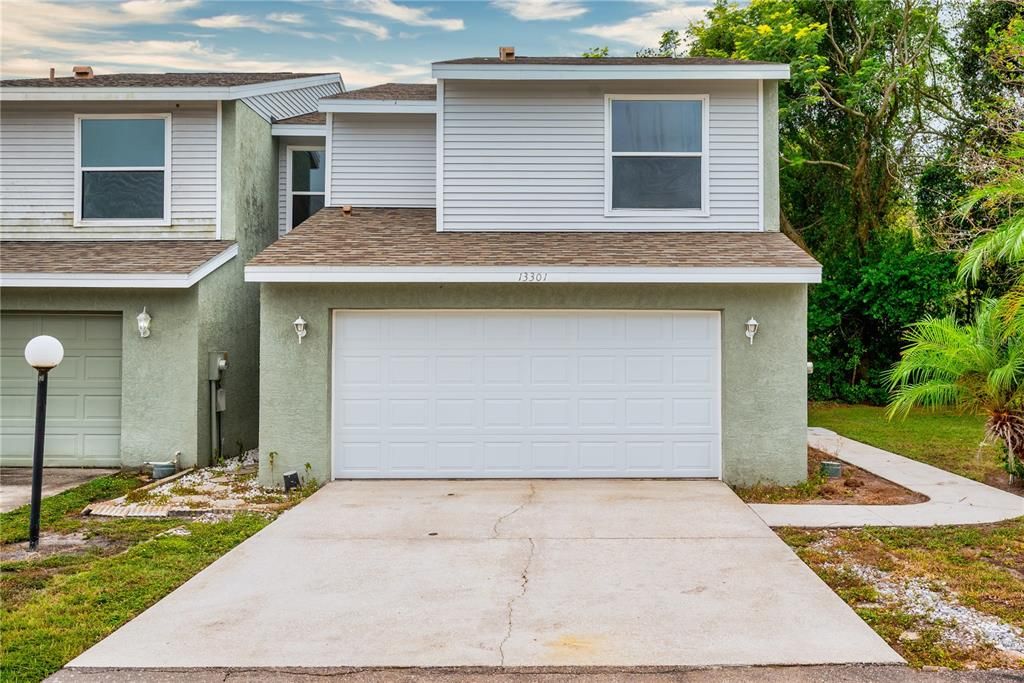 For Sale: $297,500 (3 beds, 2 baths, 1445 Square Feet)