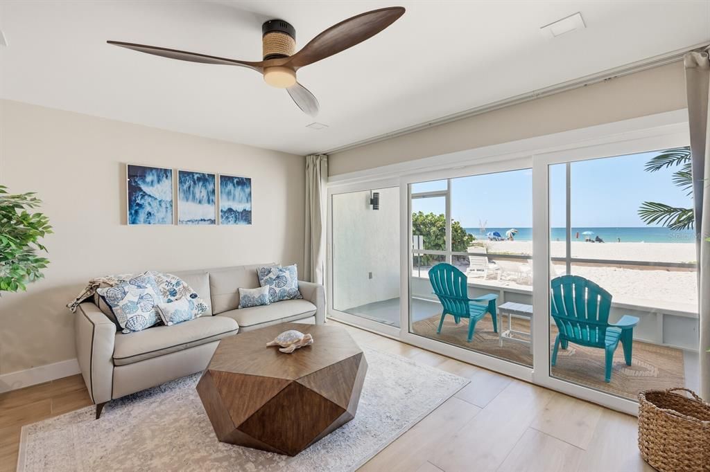 For Sale: $1,350,000 (1 beds, 1 baths, 660 Square Feet)