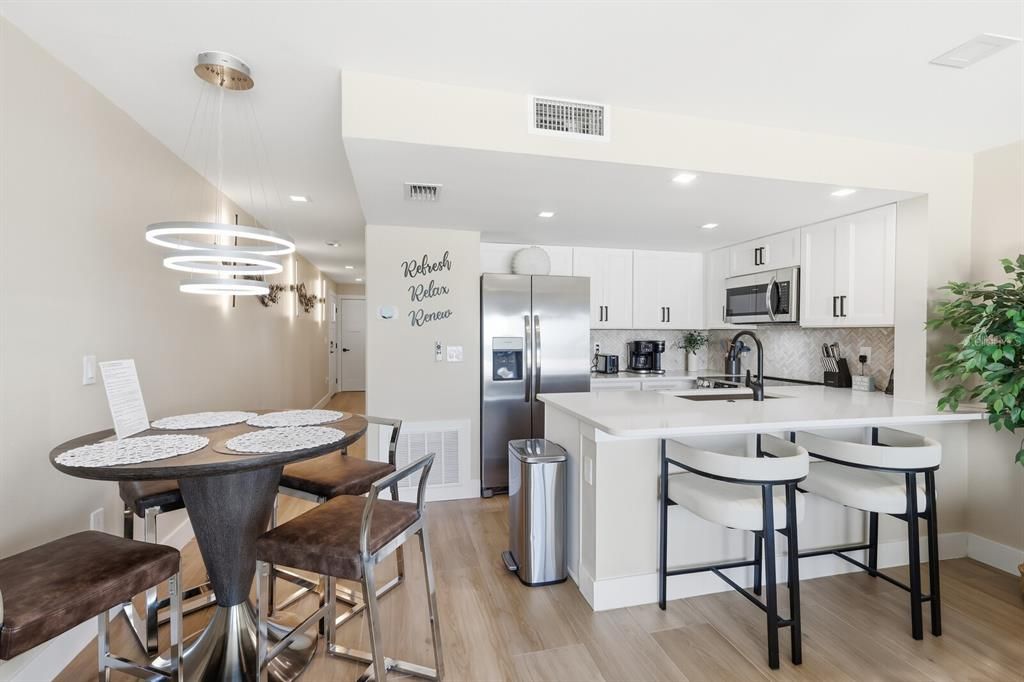 For Sale: $1,350,000 (1 beds, 1 baths, 660 Square Feet)