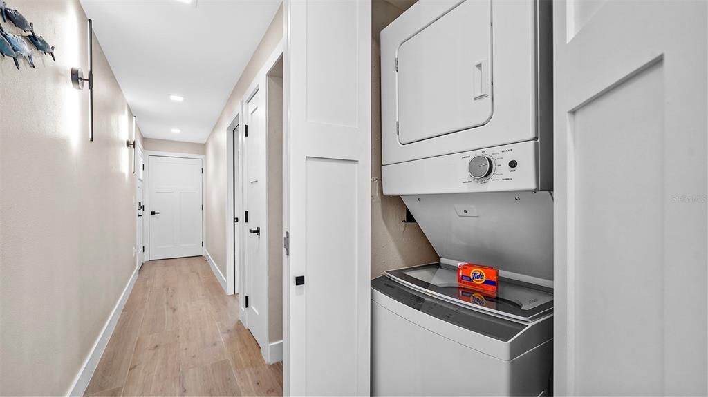 For Sale: $1,350,000 (1 beds, 1 baths, 660 Square Feet)