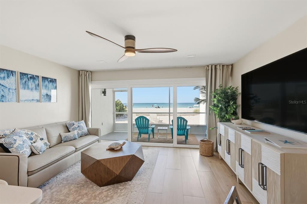 For Sale: $1,350,000 (1 beds, 1 baths, 660 Square Feet)