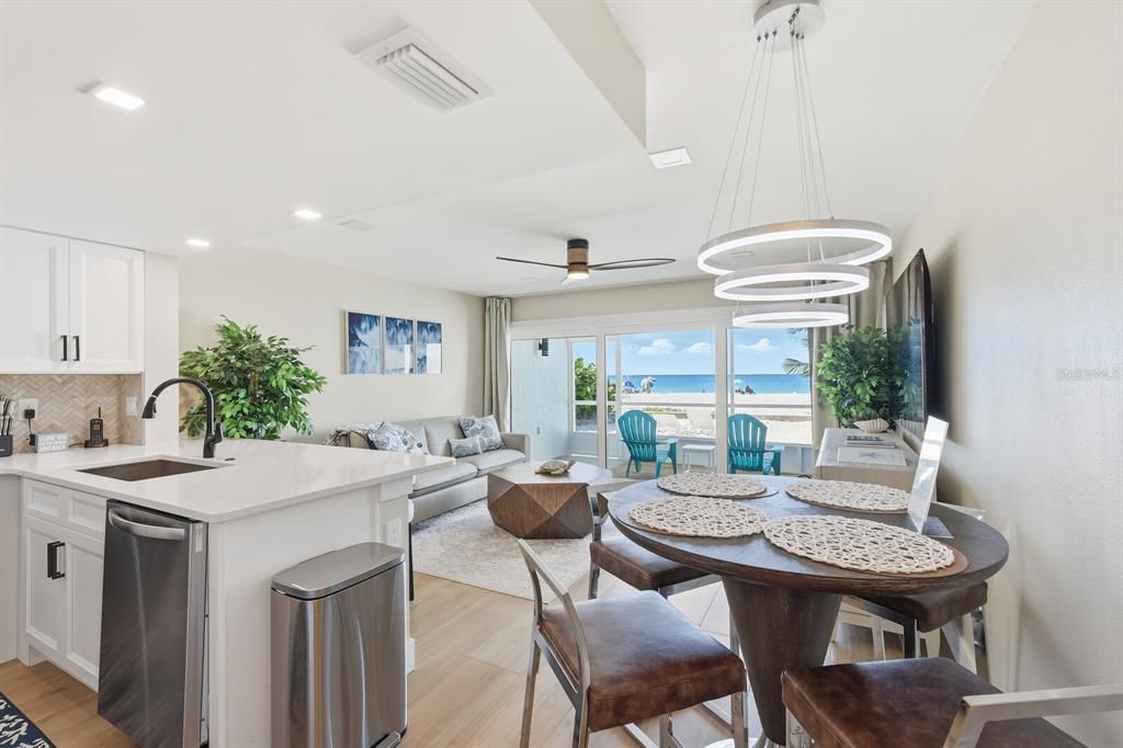 For Sale: $1,350,000 (1 beds, 1 baths, 660 Square Feet)