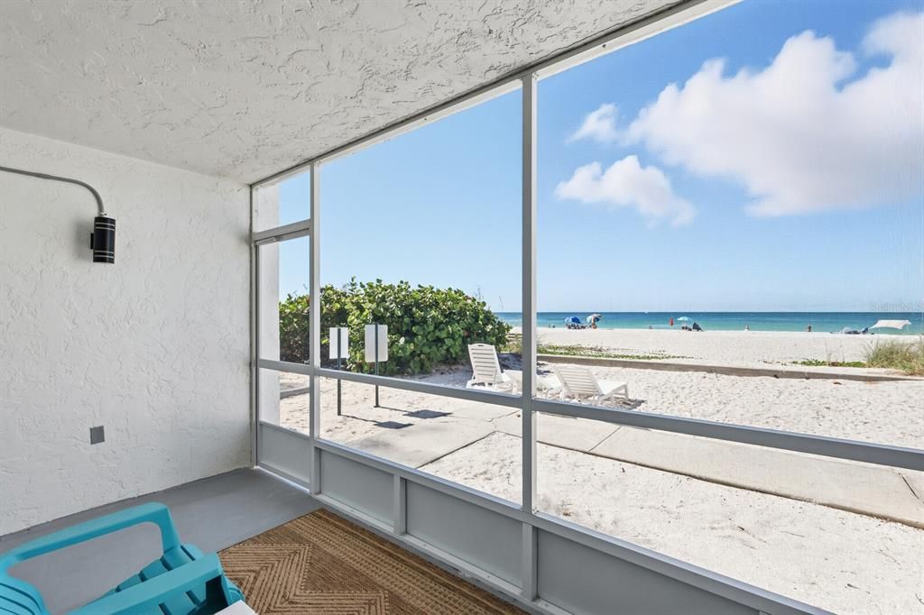 For Sale: $1,350,000 (1 beds, 1 baths, 660 Square Feet)