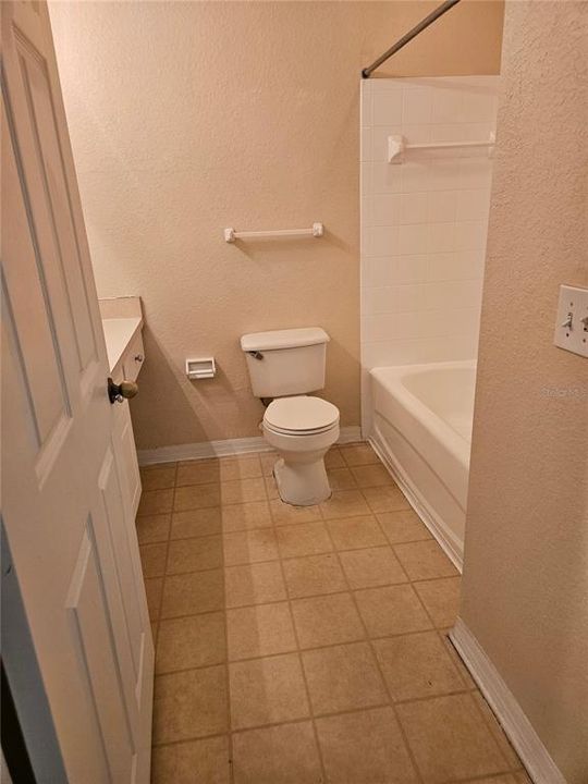 В аренду: $1,400 (1 спален, 1 ванн, 967 Квадратных фут)