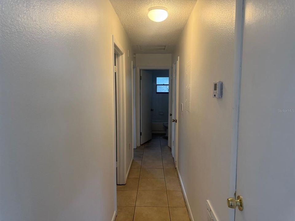 For Rent: $1,450 (2 beds, 1 baths, 800 Square Feet)