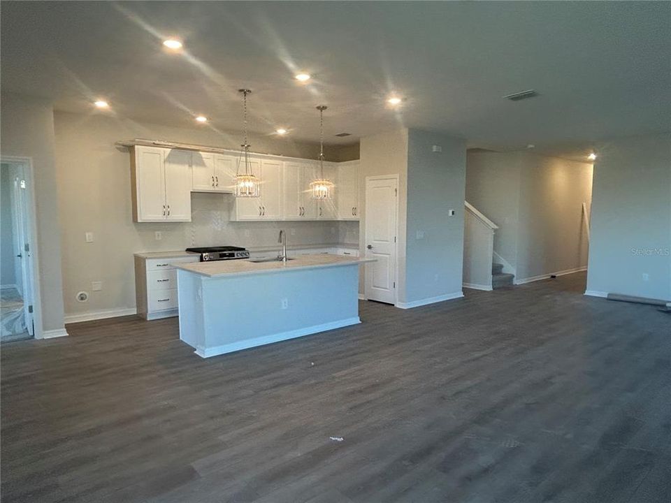 For Sale: $438,656 (4 beds, 3 baths, 2663 Square Feet)