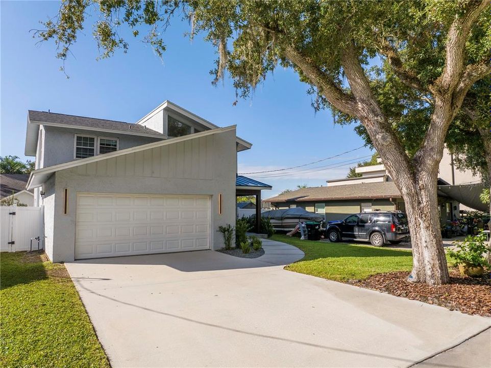 For Sale: $640,000 (4 beds, 2 baths, 1819 Square Feet)