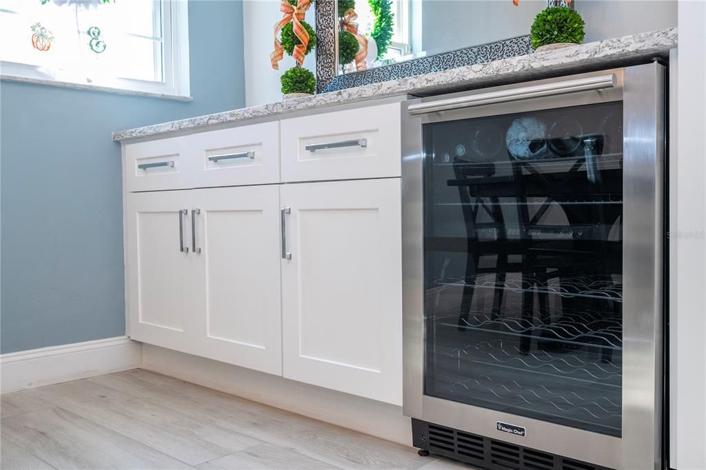 For Sale: $640,000 (4 beds, 2 baths, 1819 Square Feet)