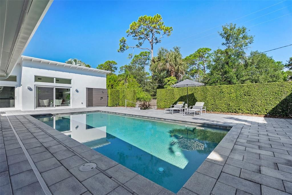 Active With Contract: $1,799,000 (4 beds, 3 baths, 2907 Square Feet)