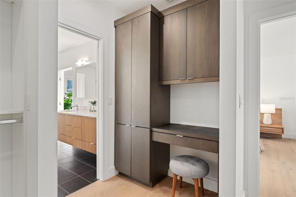 Active With Contract: $1,799,000 (4 beds, 3 baths, 2907 Square Feet)