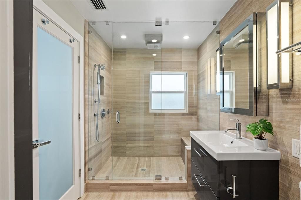 Active With Contract: $1,799,000 (4 beds, 3 baths, 2907 Square Feet)