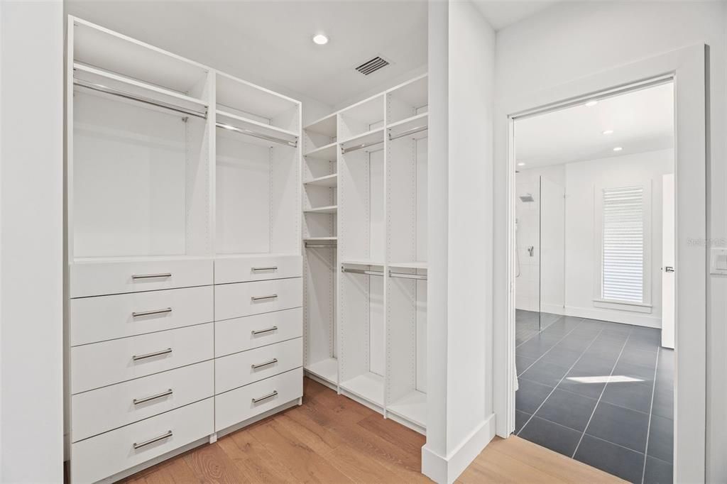 Active With Contract: $1,799,000 (4 beds, 3 baths, 2907 Square Feet)