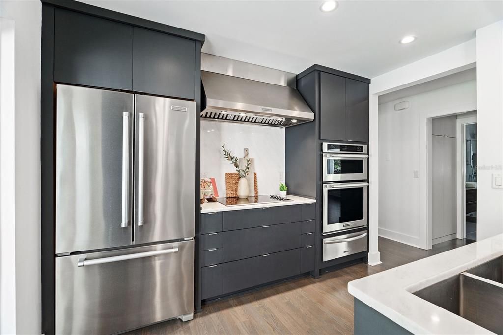 Active With Contract: $1,799,000 (4 beds, 3 baths, 2907 Square Feet)