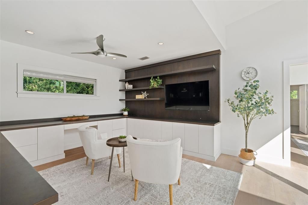 Active With Contract: $1,799,000 (4 beds, 3 baths, 2907 Square Feet)